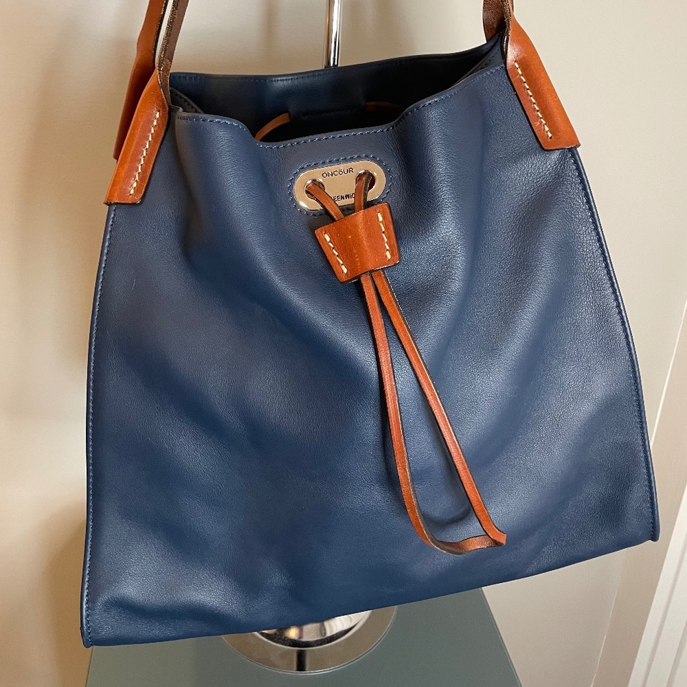 Fabulous Navy Blue Dooney & Burke Oncour Full Up NWOT